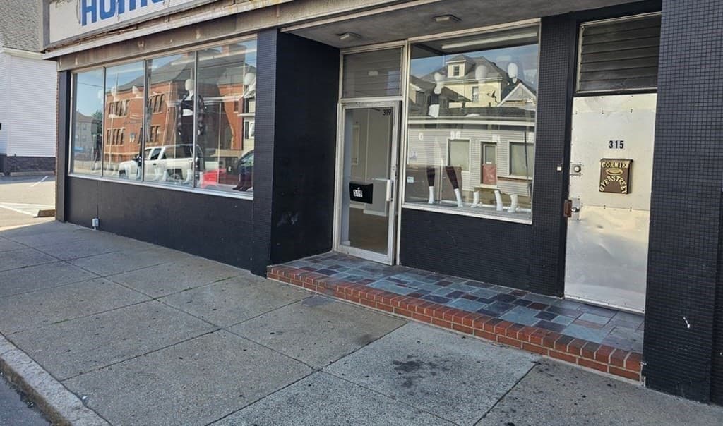 319 Dartmouth Street #B photo 3