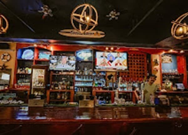 615 Main St #13