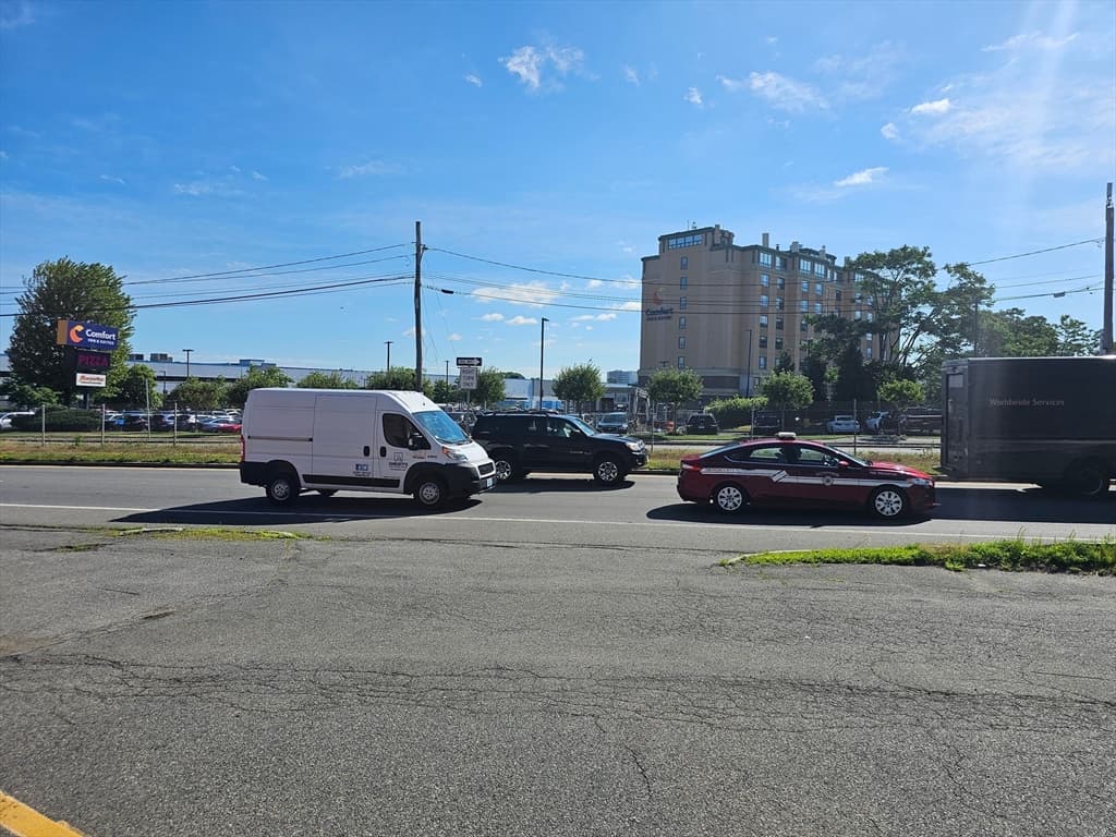 90 American Legion Parkway photo 5