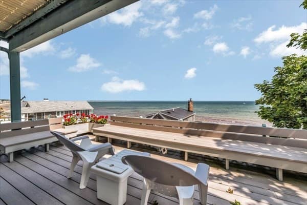 491 Commercial St #3
