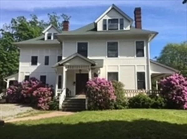 1 Crescent Hill