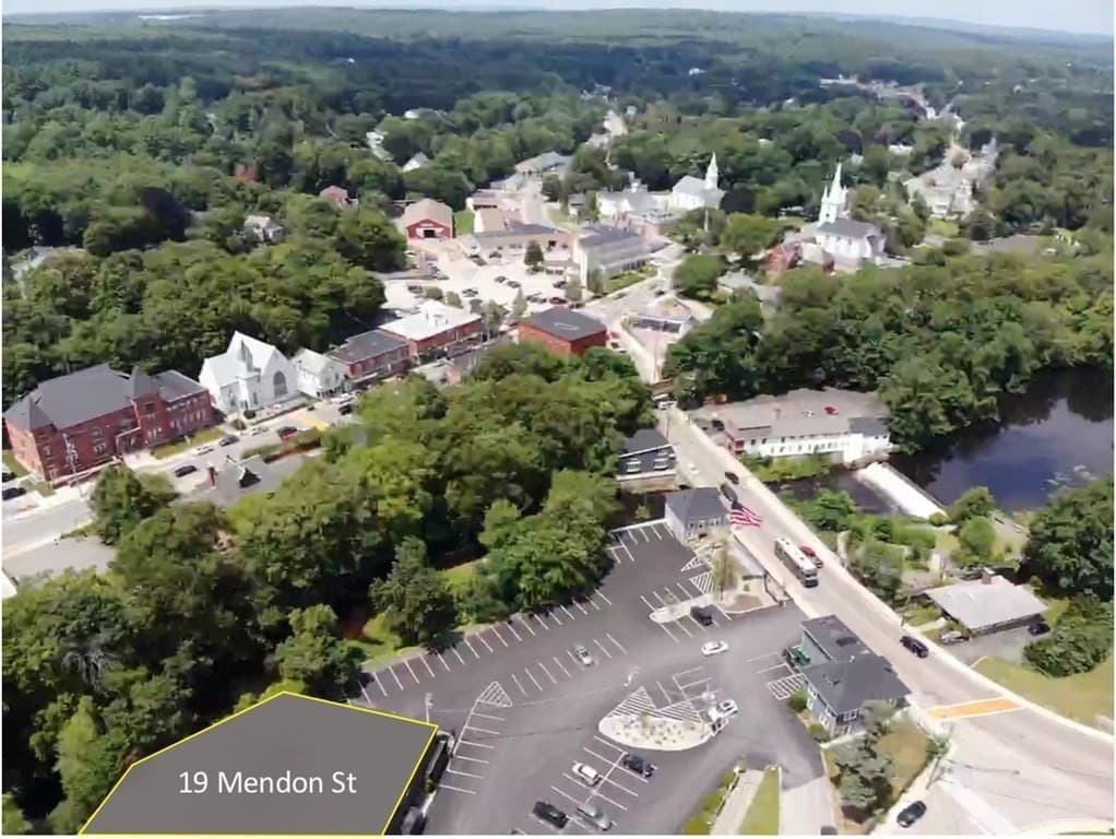 19 Mendon Street photo 2