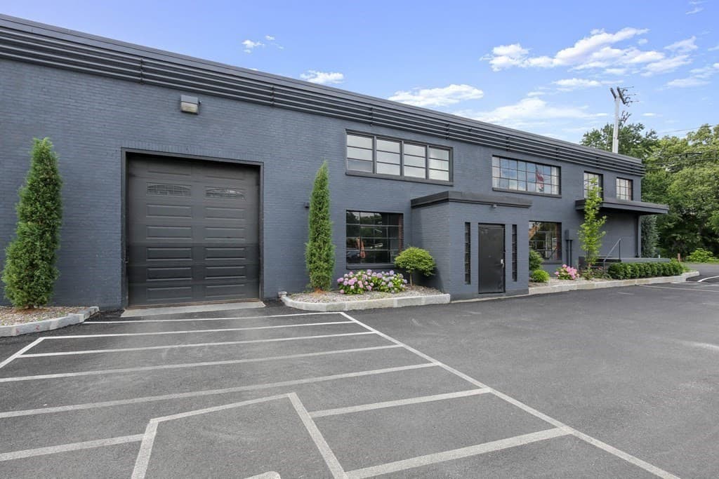 19 Mendon Street photo 5