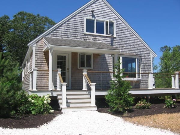 64 Roos Road