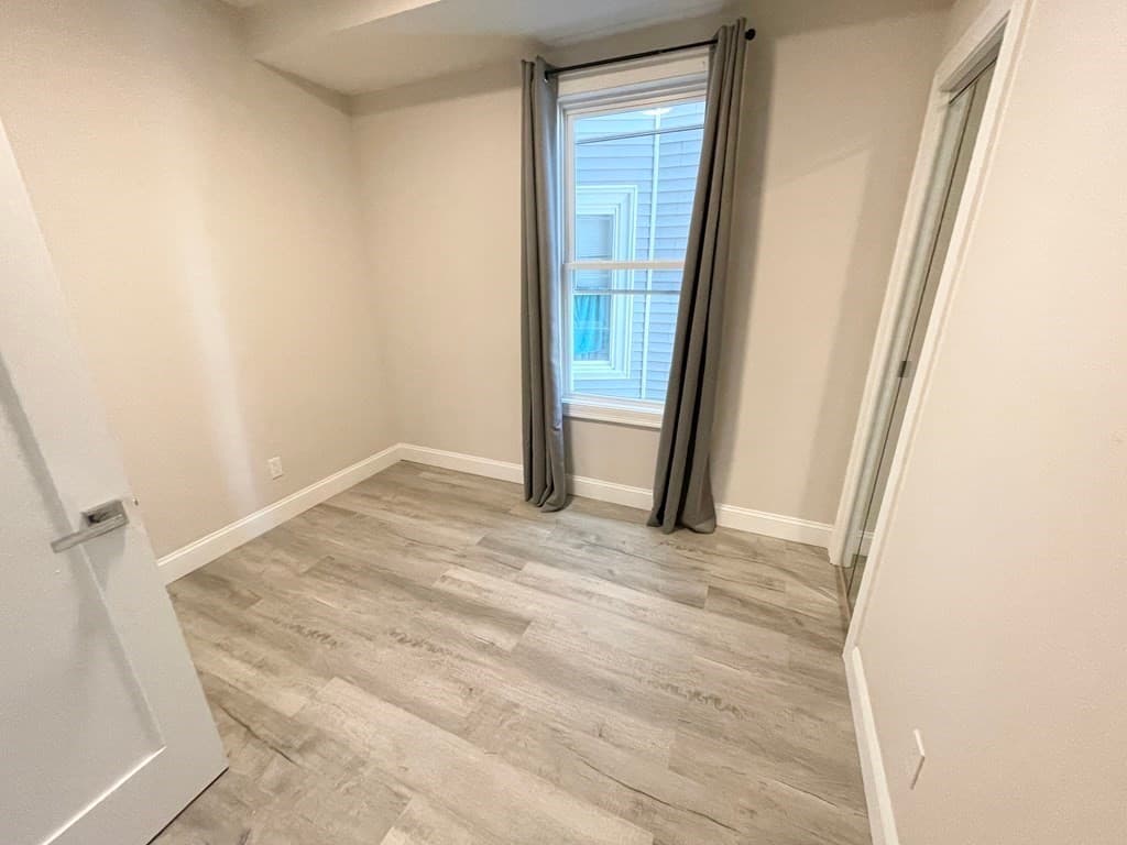 23 Newport St #1 photo 5