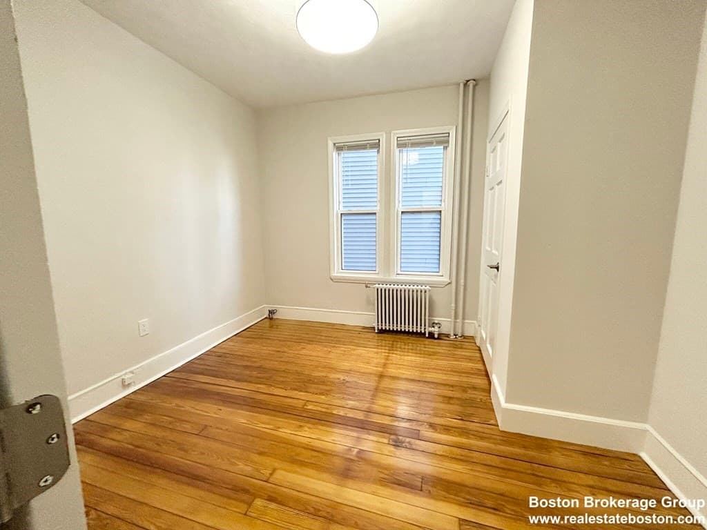 153 East Cottage #1 photo 4
