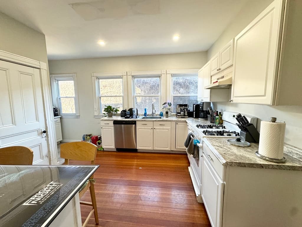 3 Mount Vernon St #1 photo 2