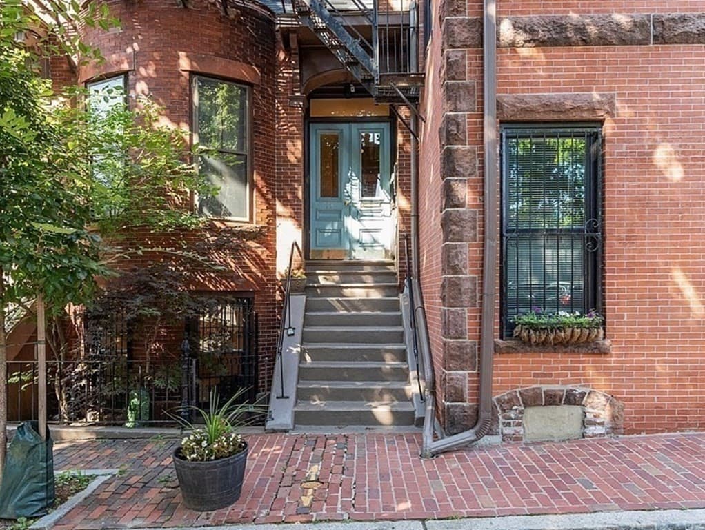 15 Cazenove Street #1 photo 2