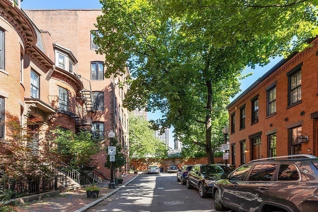 15 Cazenove Street #1 photo 3