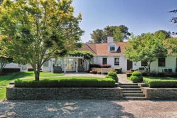 372 Fox Hill Rd photo 2