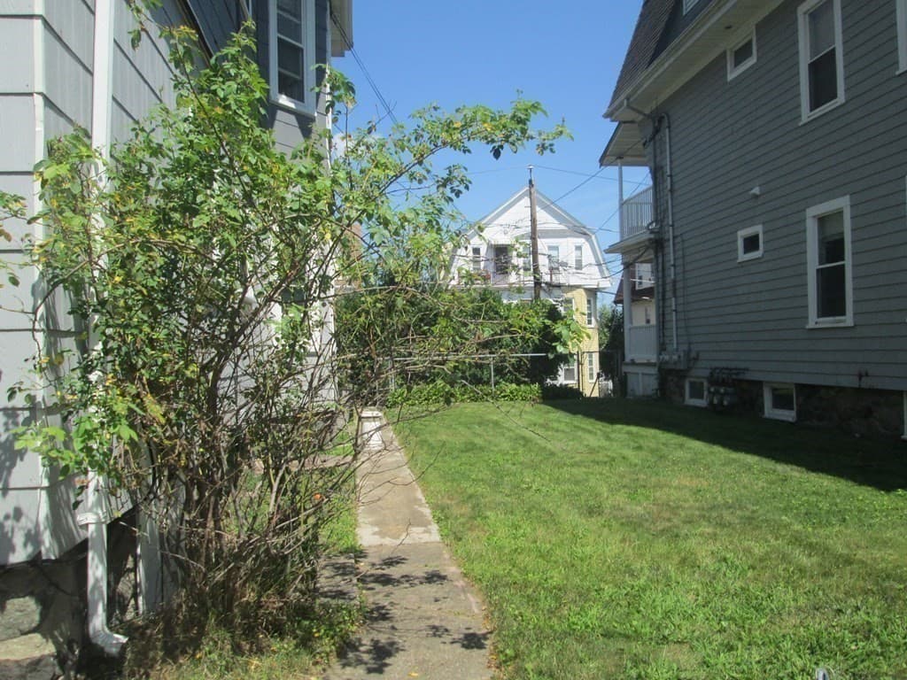 30 Irma Ave photo 5