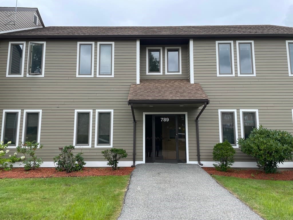 789 Turnpike Street photo 2