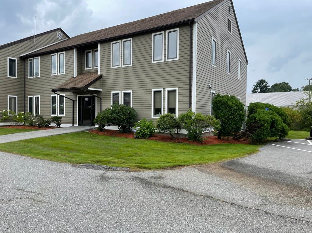 789 Turnpike Street photo 3
