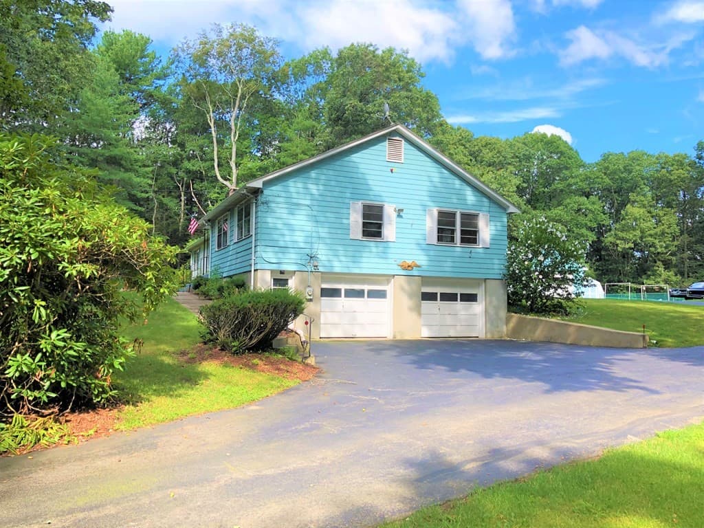 47 Deerhaven Rd photo 2