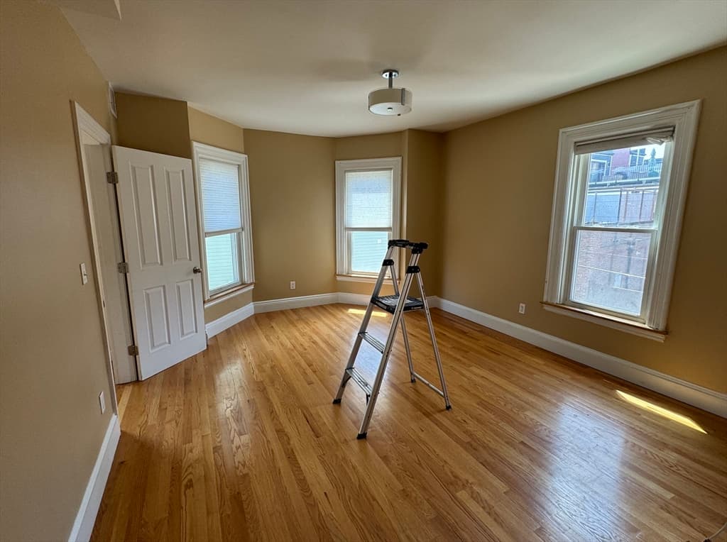 13 Grant Street #2 photo 3