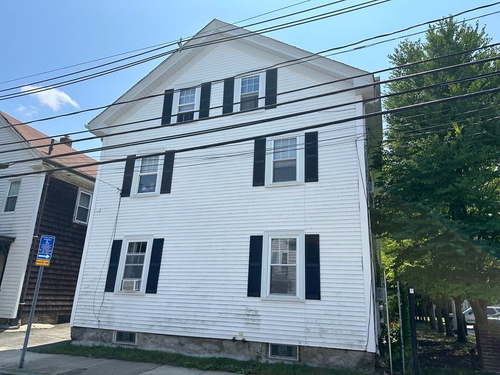90-92 Pond Street photo 2