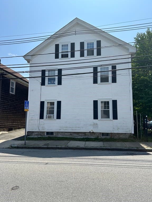 90-92 Pond Street photo 3