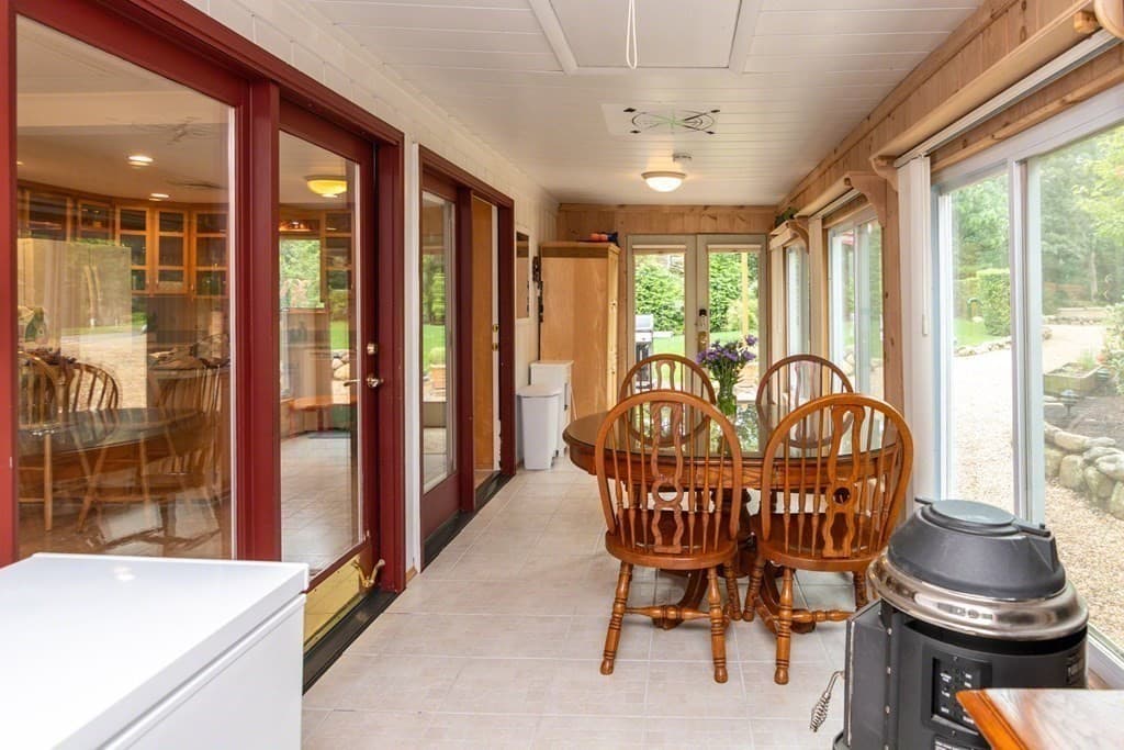 193 Franklin Terrace photo 5