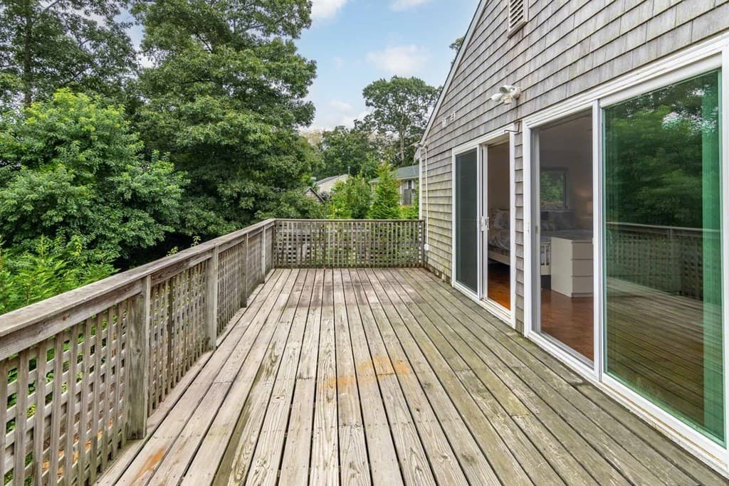 193 Franklin Terrace photo 4