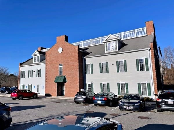 100 Boston Rd
