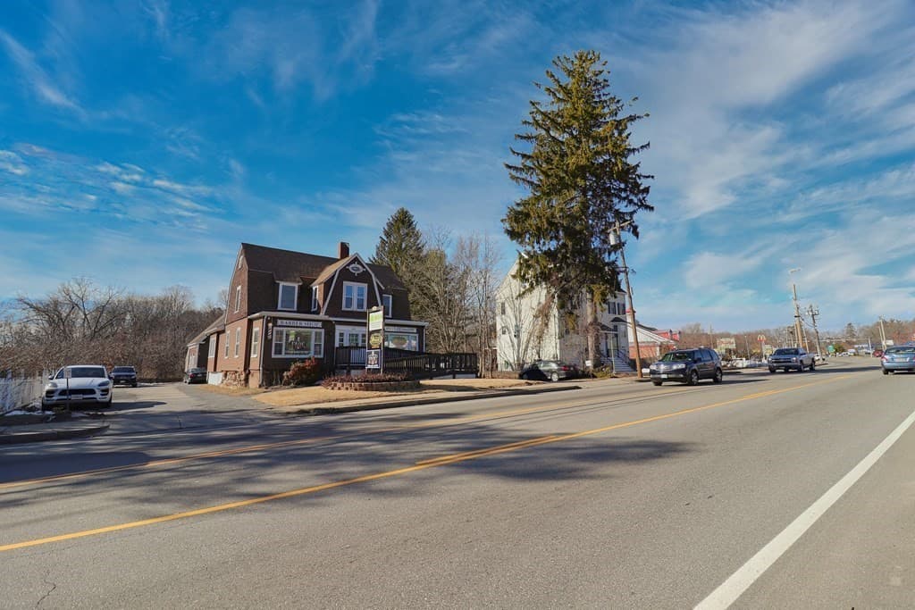 1146 Main Street #1146 photo 2
