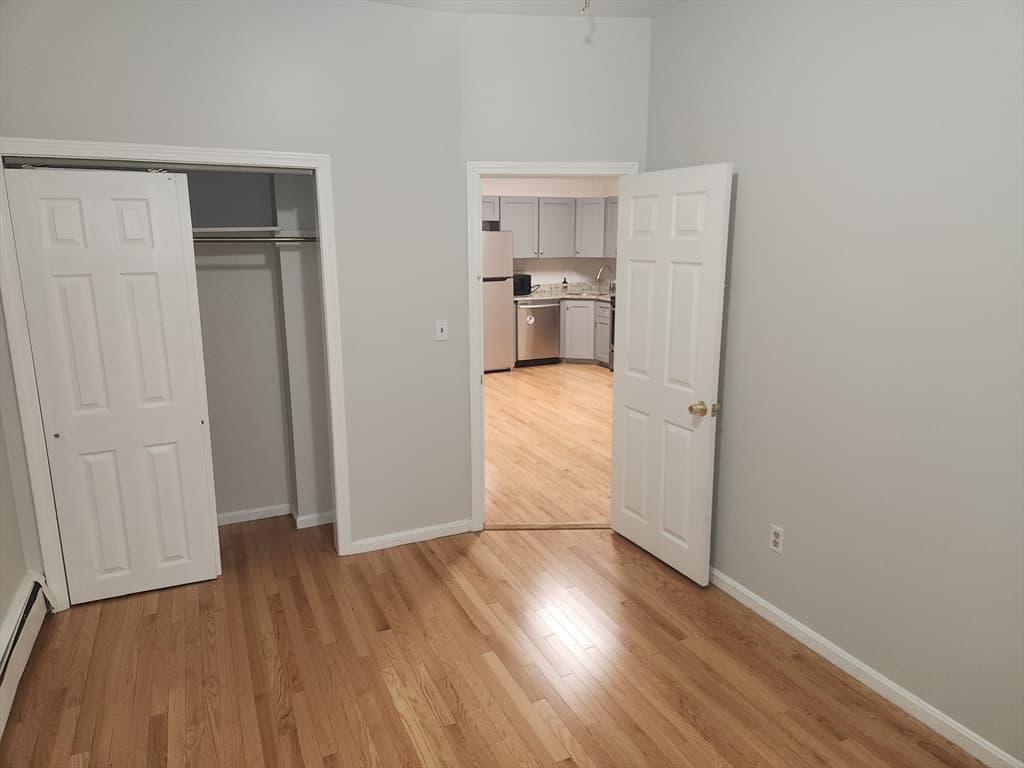 3148 Washington St #3 photo 4