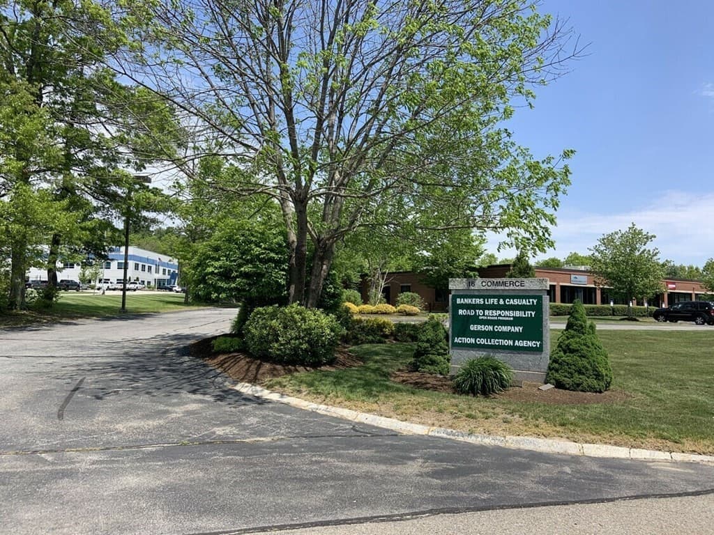 16 Commerce Blvd photo 2