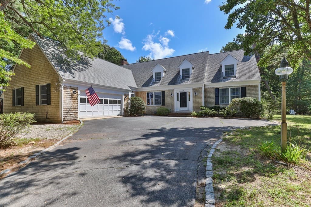 33 Farm Ln photo 5