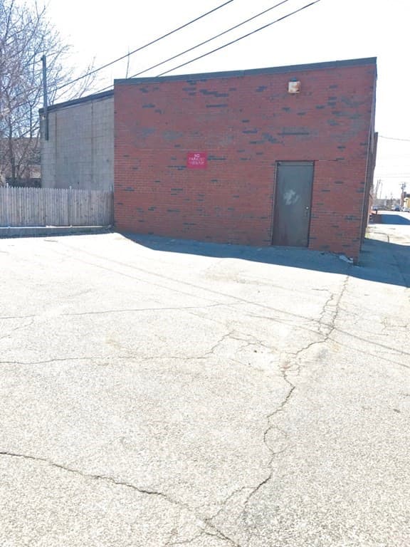 248 Everett Ave photo 5