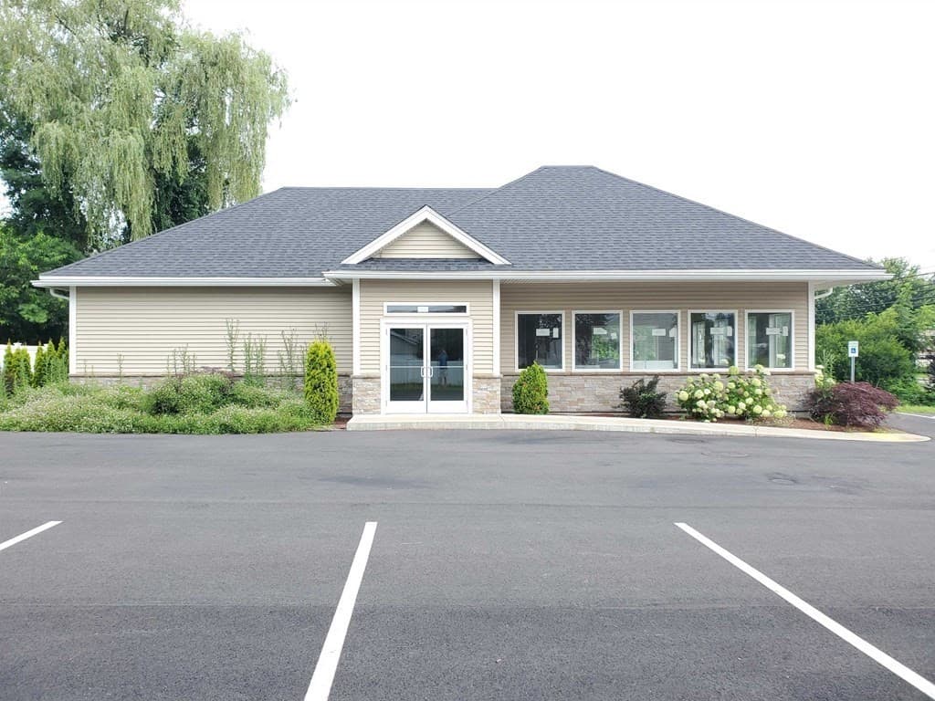 143 Lowell Road photo 2