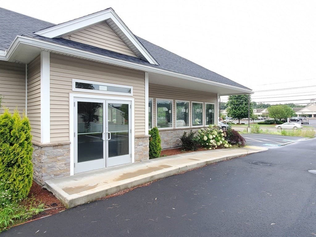 143 Lowell Road photo 3