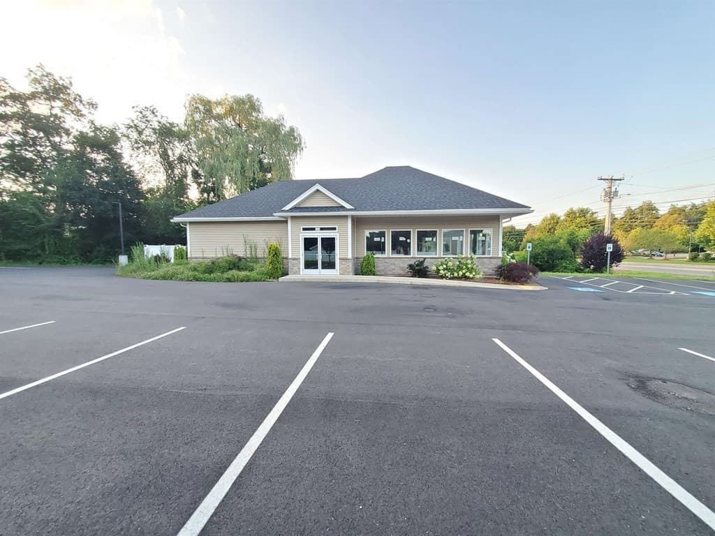 143 Lowell Road photo 5