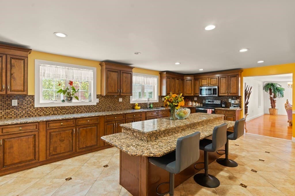 34 Wrentham Rd photo 5