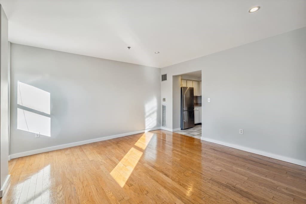 534-538 Commonwealth Ave #7D photo 3