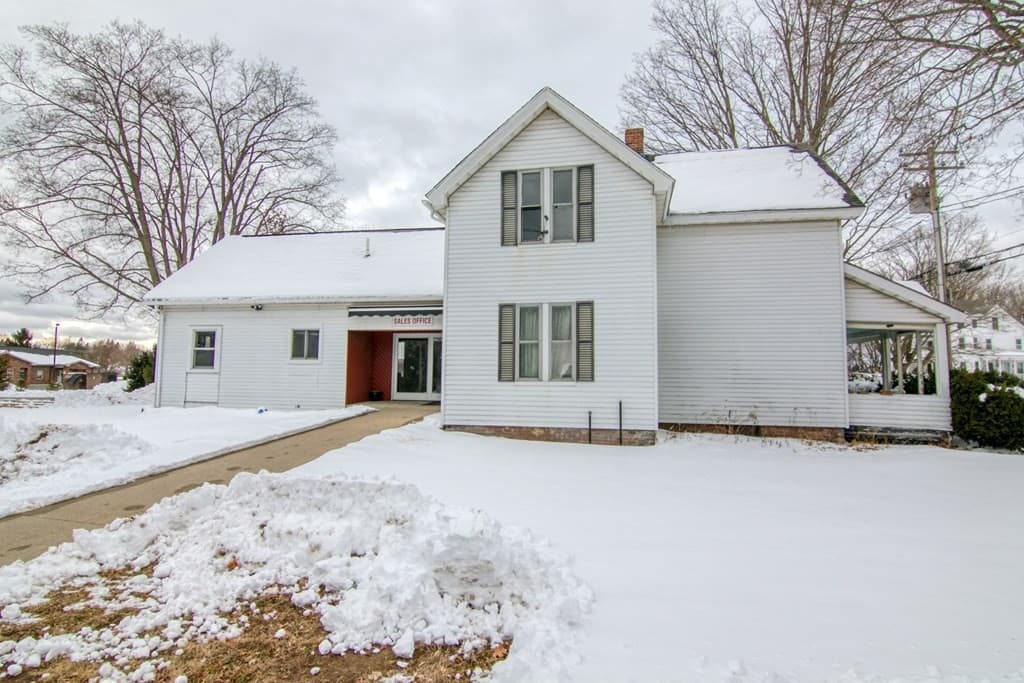 473 Holyoke St #A photo 3