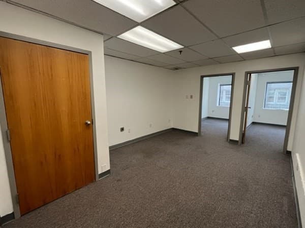 200 Lincoln St #404 photo 2