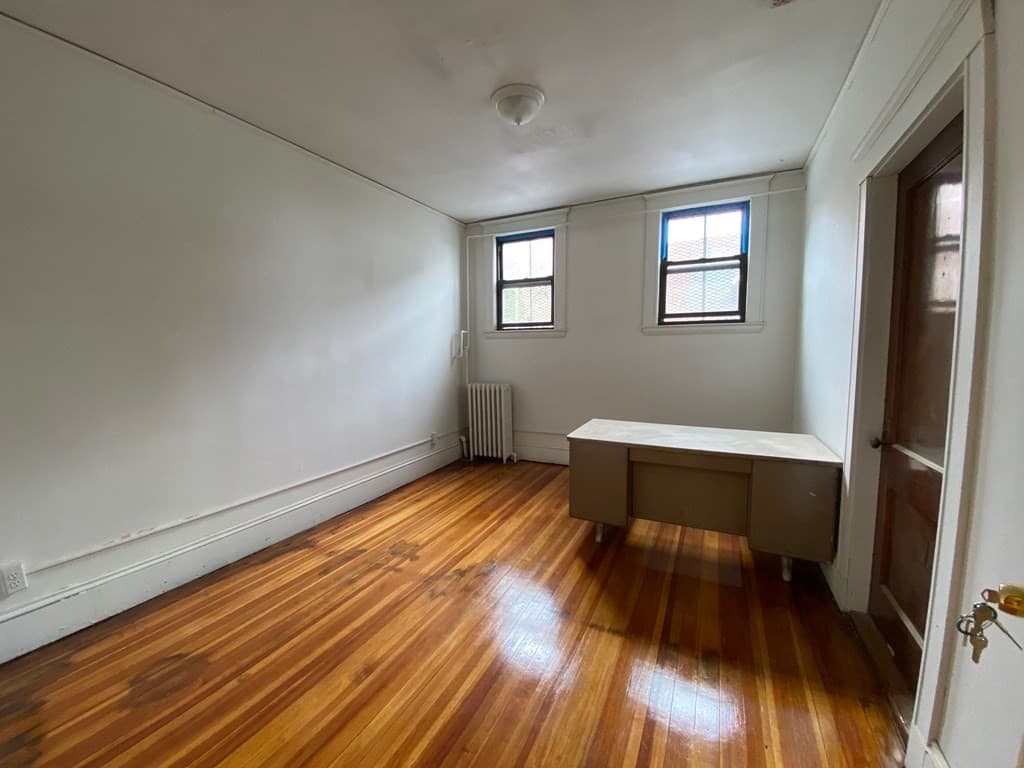 1439 Dorchester Ave #Rm 2 photo 3