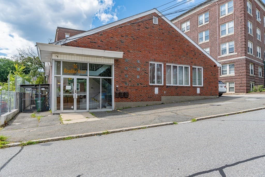 16 Bradlee Rd #1 photo 2