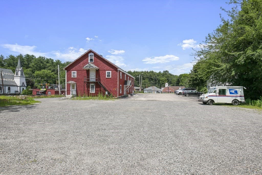 2 Maple Ave photo 5
