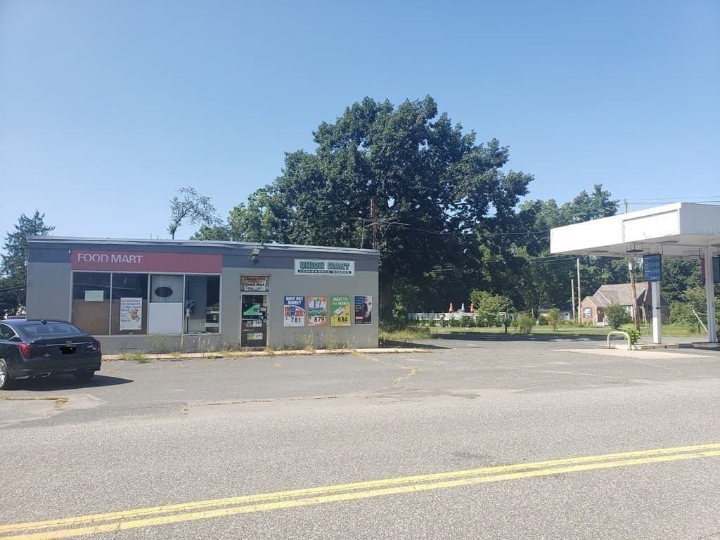 297 Apremont Hwy photo 4