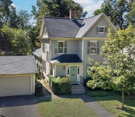 24 Ward Ave