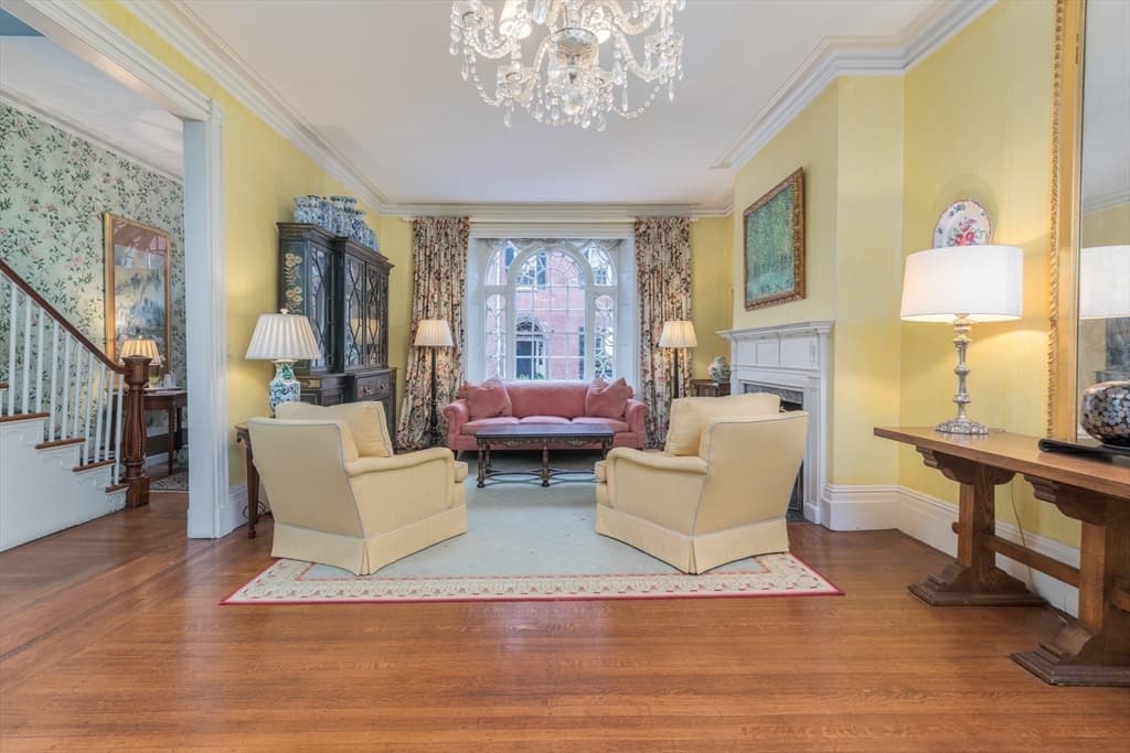 53 Chestnut St photo 4