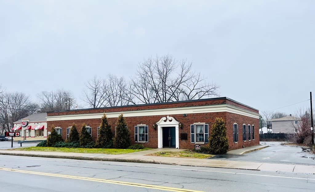 115 E Main St