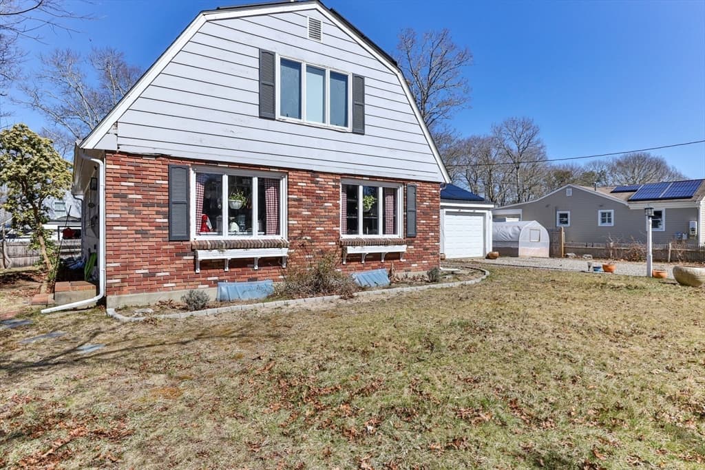64 Blueberry Hill Rd photo 2