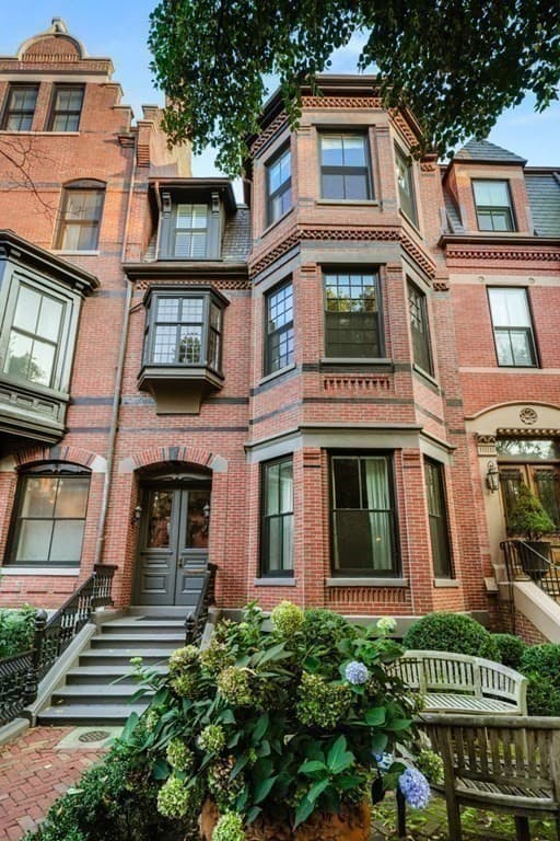 292 Marlborough Street