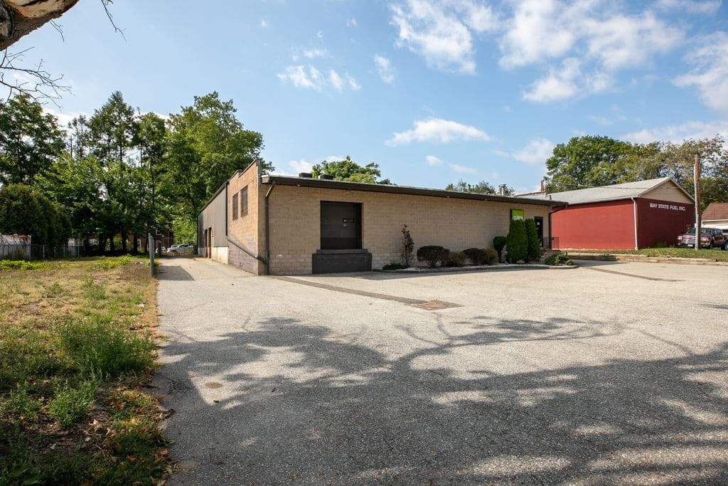 36 Roanoke Ave photo 2