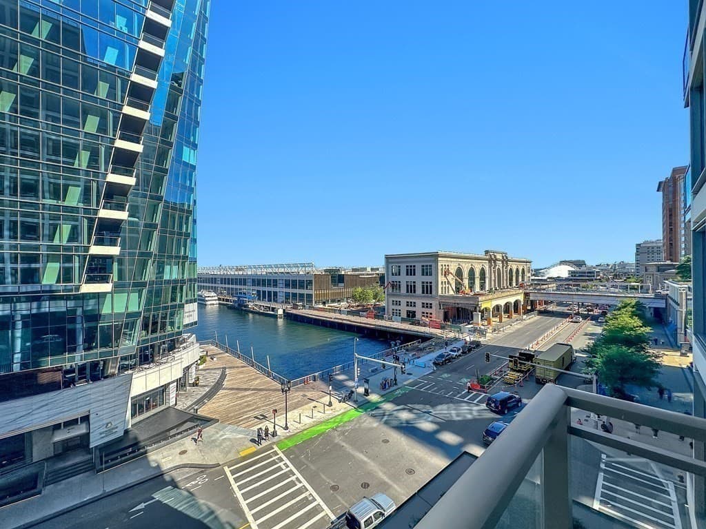 133 Seaport Blvd #620