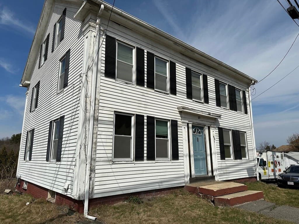 69 Turnpike Rd