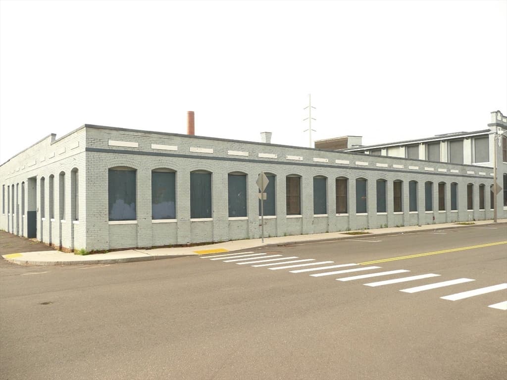 16 Commercial St photo 2