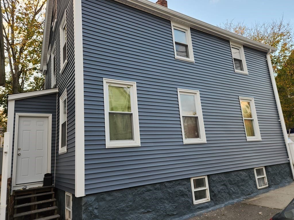 345 Purchase St photo 2